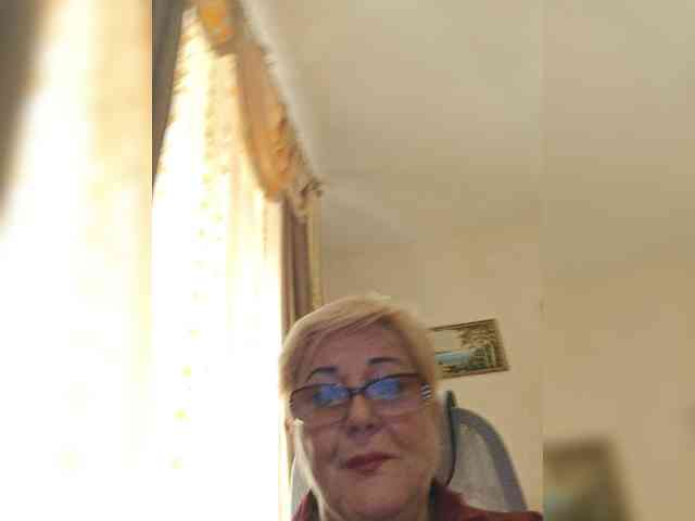 KarinkaSweet webcam