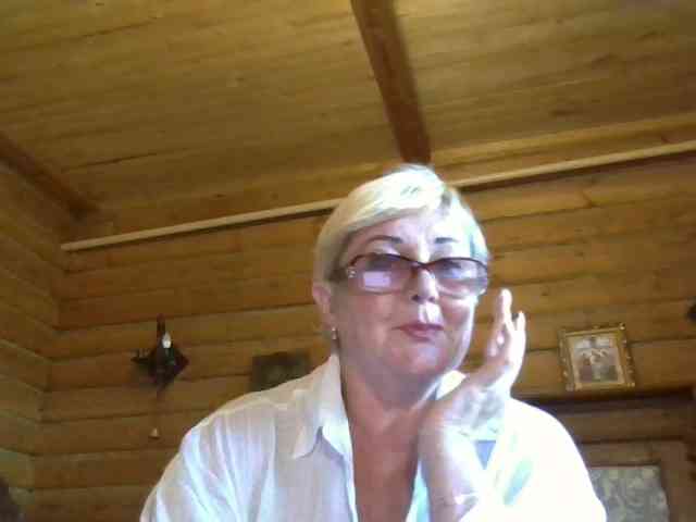 KarinkaSweet webcam