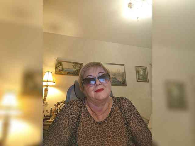 KarinkaSweet webcam