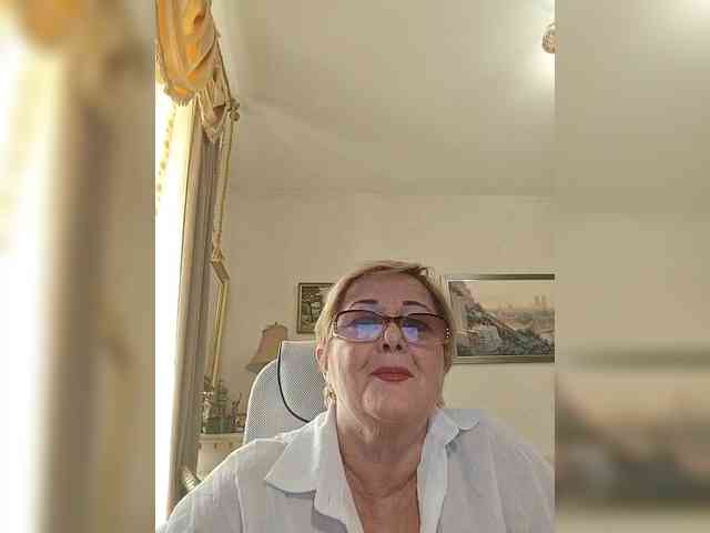 KarinkaSweet webcam