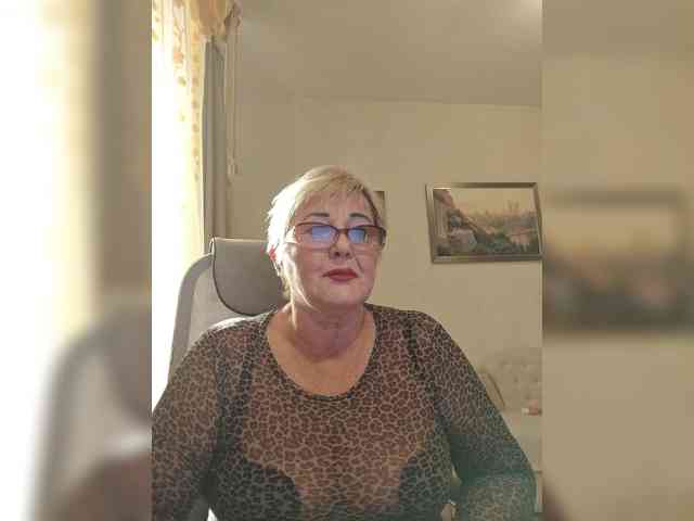 KarinkaSweet webcam