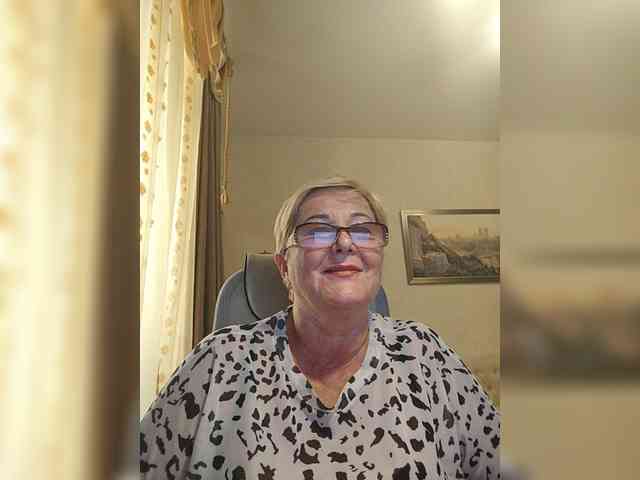 KarinkaSweet webcam