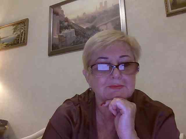 KarinkaSweet webcam