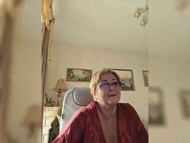 KarinkaSweet webcam