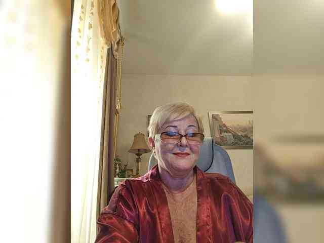 KarinkaSweet webcam