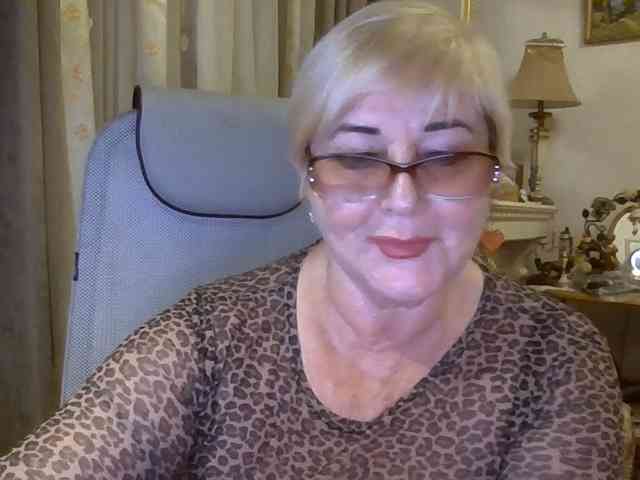 KarinkaSweet webcam
