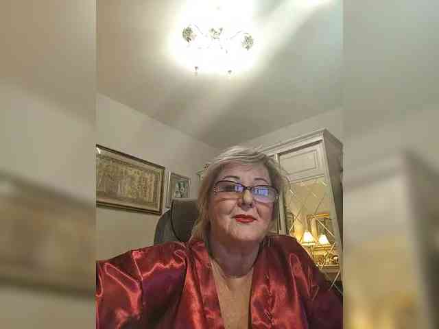 KarinkaSweet webcam
