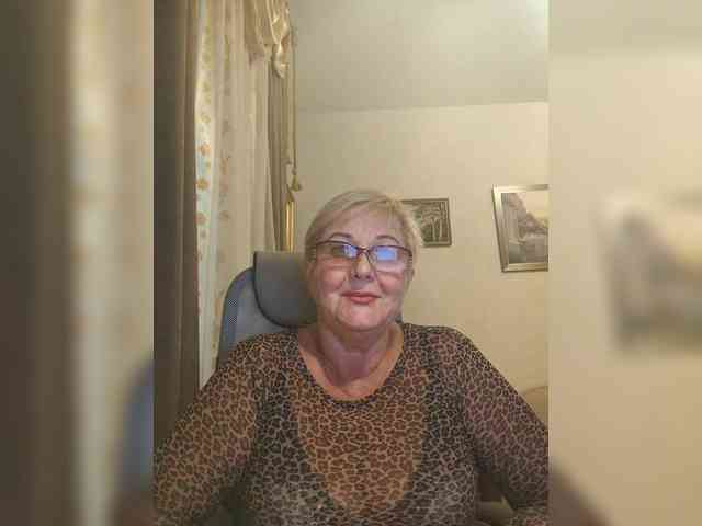 KarinkaSweet webcam