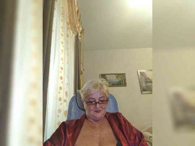 KarinkaSweet webcam