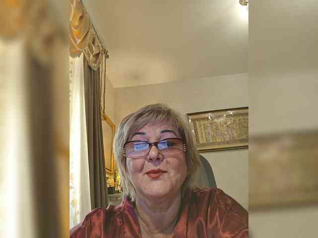 KarinkaSweet webcam