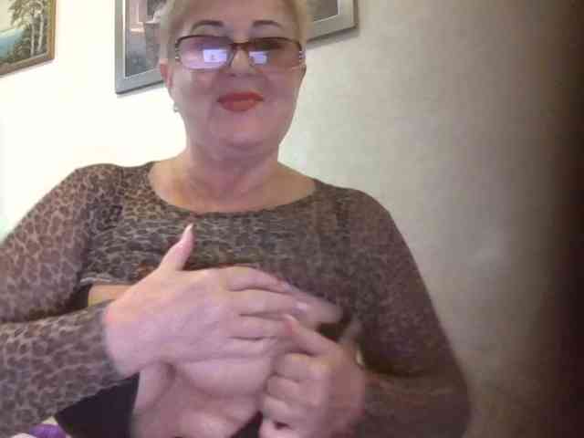 KarinkaSweet webcam