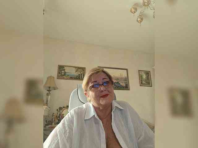 KarinkaSweet webcam