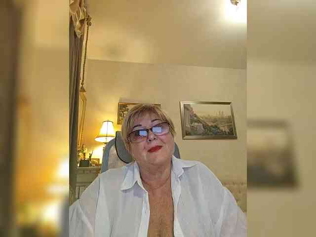 KarinkaSweet webcam