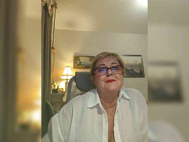 KarinkaSweet webcam
