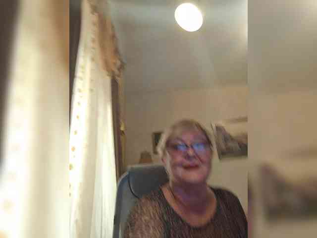 KarinkaSweet webcam