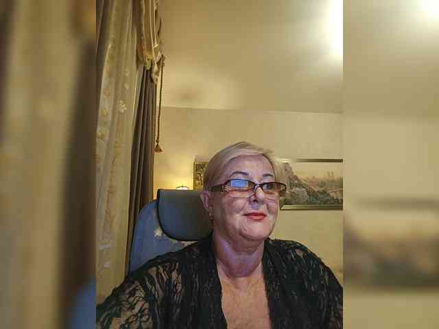 KarinkaSweet webcam