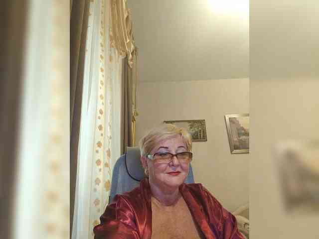 KarinkaSweet webcam