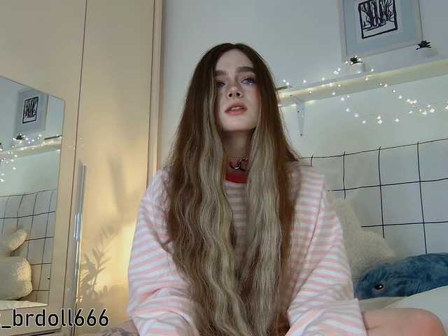 BrokenDoll666 live cam on BongaCams