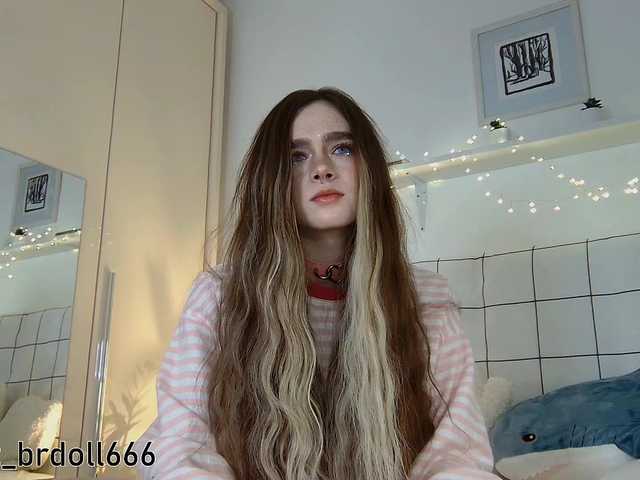 BrokenDoll666 live cam on BongaCams