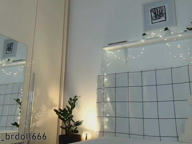BrokenDoll666 live cam on BongaCams