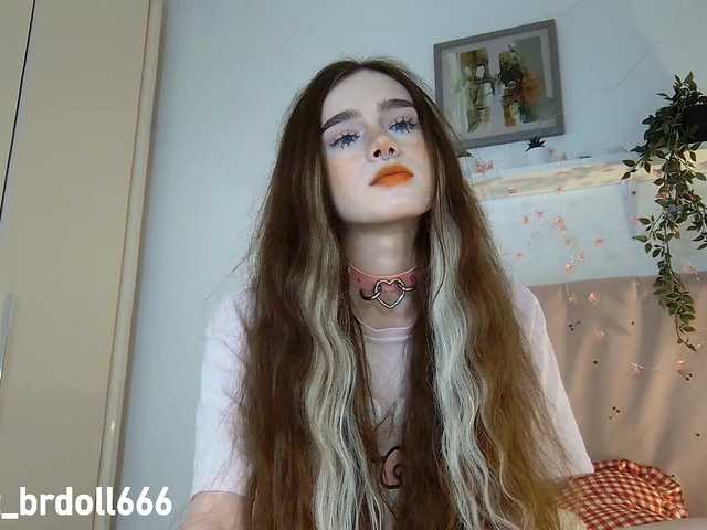 BrokenDoll666 live cam on BongaCams