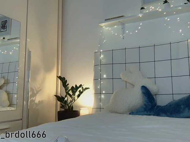 BrokenDoll666 live cam on BongaCams