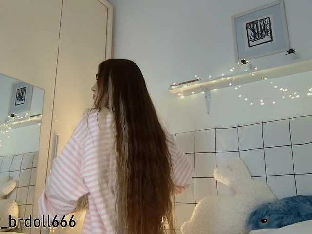BrokenDoll666 live cam on BongaCams