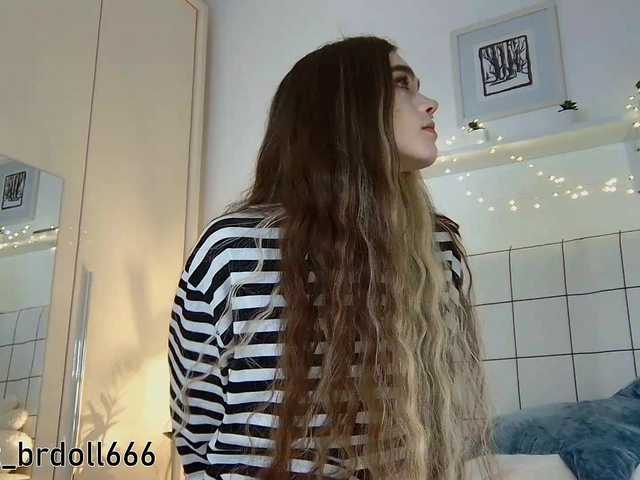 BrokenDoll666 live cam on BongaCams
