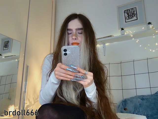 BrokenDoll666