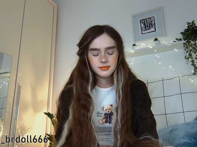 BrokenDoll666 live cam on BongaCams