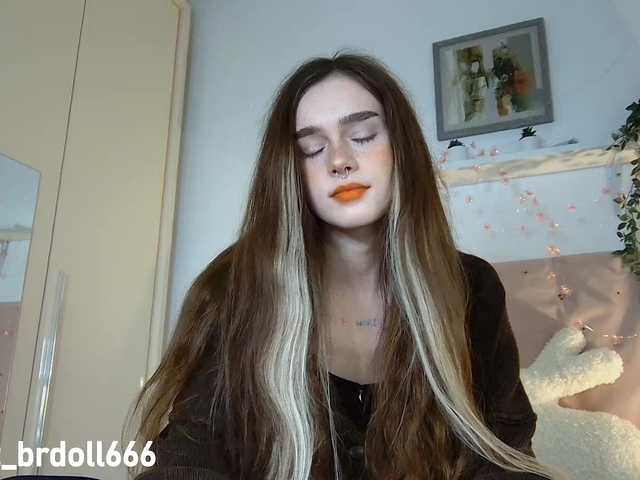 brokendoll666 live sex