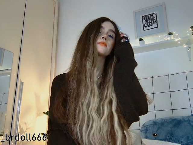 секс с BrokenDoll666