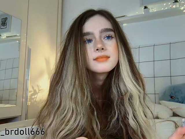 BrokenDoll666