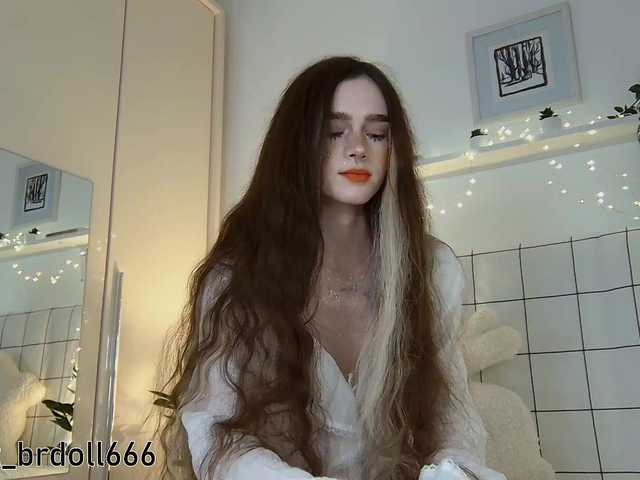 BrokenDoll666 live cam on BongaCams