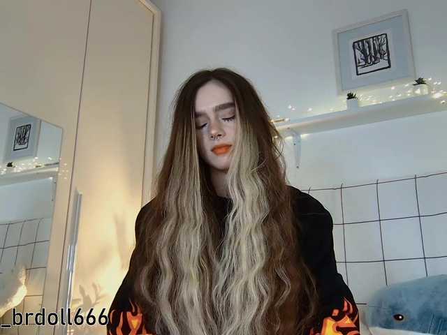 BrokenDoll666
