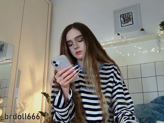 BrokenDoll666 live cam on BongaCams