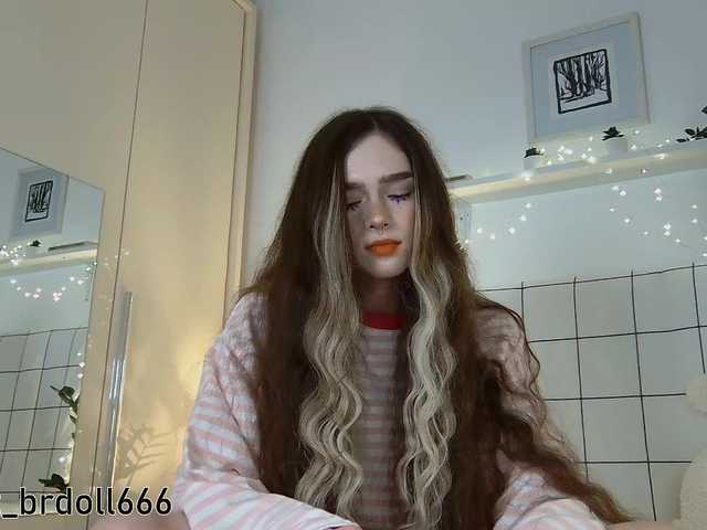 BrokenDoll666 live cam on BongaCams