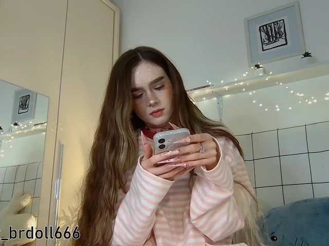 BrokenDoll666 live cam on BongaCams