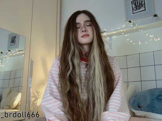 BrokenDoll666 live cam on BongaCams