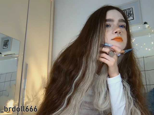 BrokenDoll666