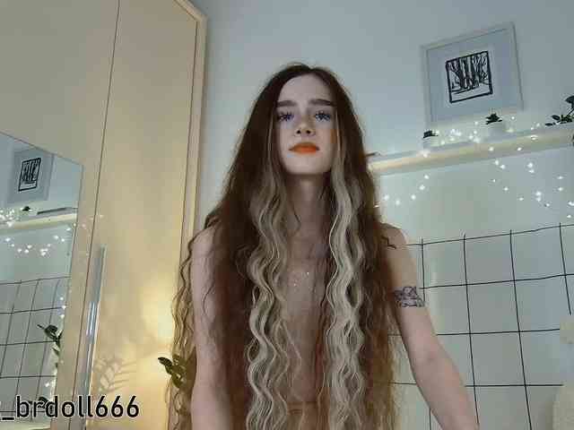 BrokenDoll666 Sex Cam Show