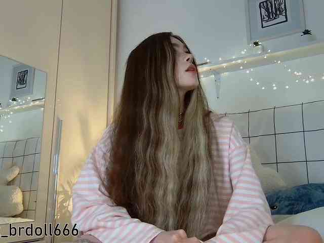 Модель: BrokenDoll666