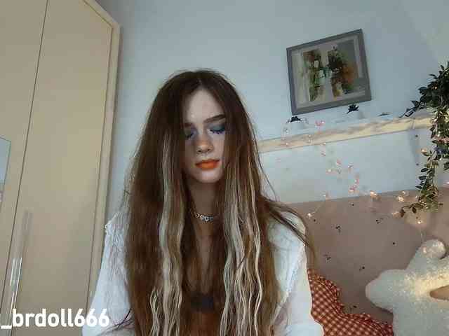 Модель: BrokenDoll666