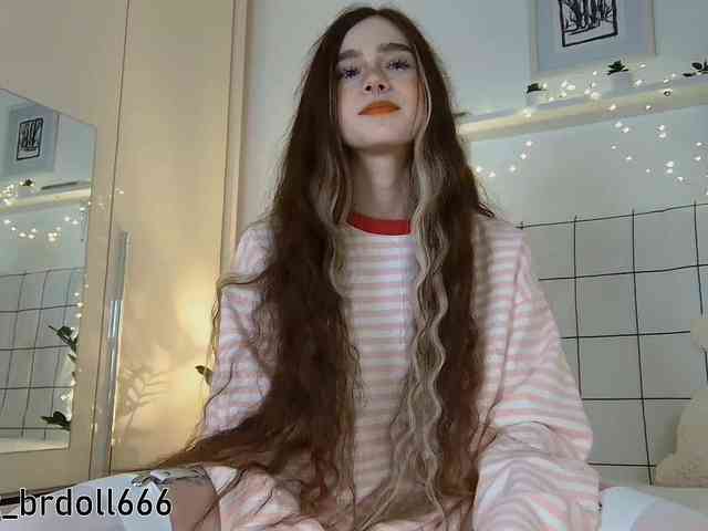 BrokenDoll666 Sex Cam Show