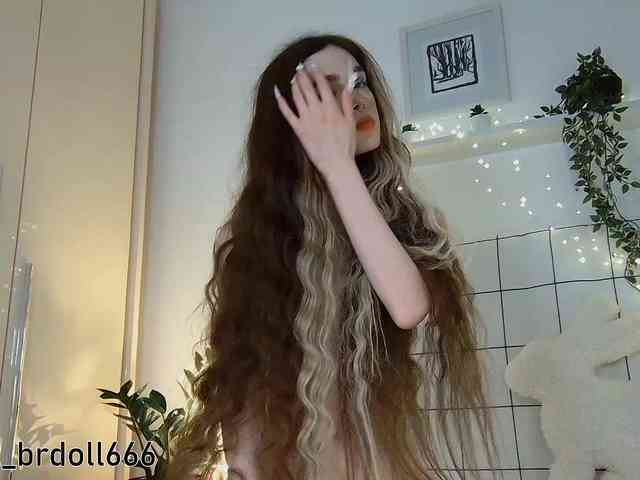 BrokenDoll666