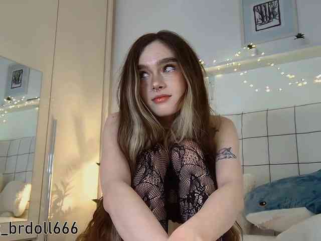 Модель: BrokenDoll666