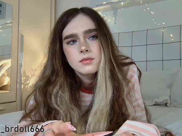Модель: BrokenDoll666
