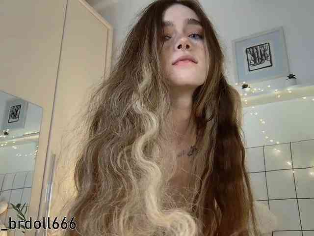 BrokenDoll666