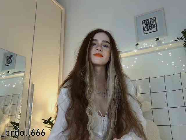 BrokenDoll666 Sex Cam Show