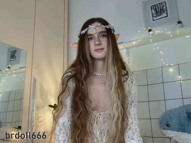 BrokenDoll666 webcam